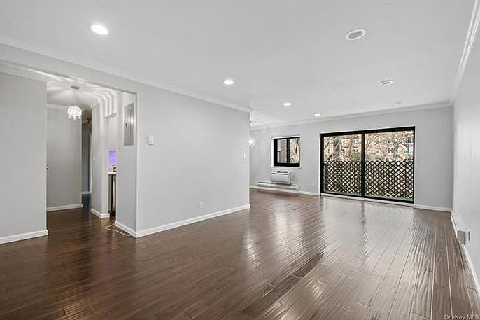 1st image of 111 Dehaven Dr