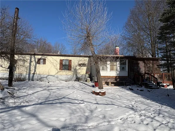 97 Orangeville Rd W, Greenville, PA 16125