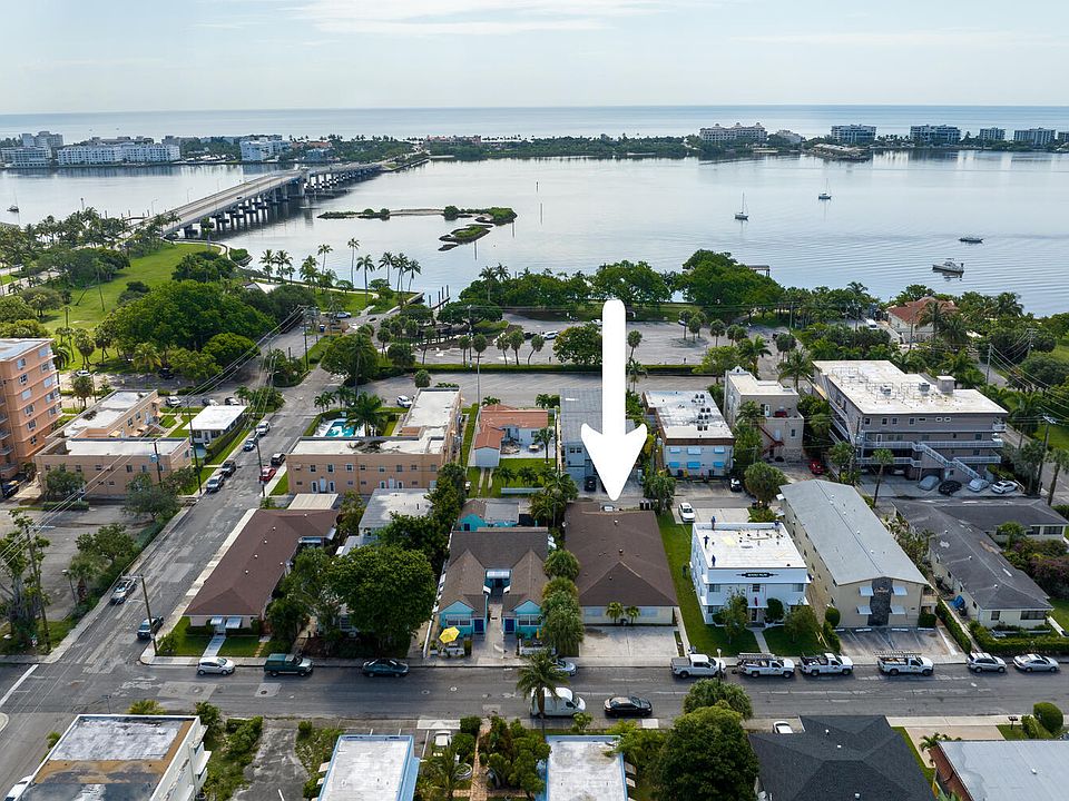 1st image of 114 S Lakeside Drive