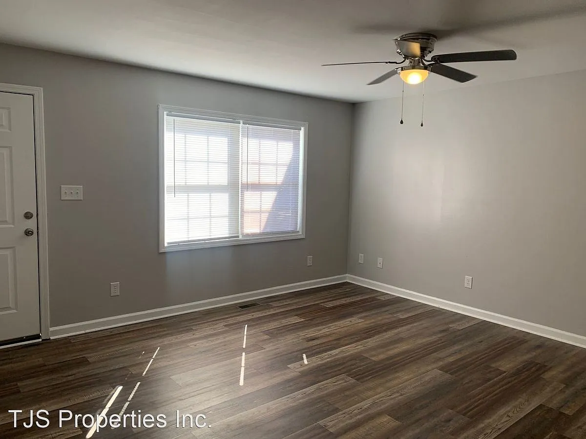 Building Photo - 2306 Alabama Ave #C