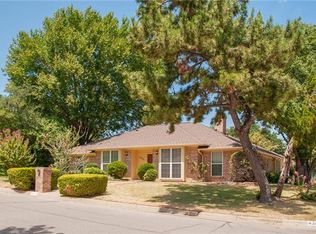 4301 Waycross Dr, Arlington, TX 76016