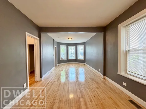 731 N Christiana Ave #1F, Chicago, IL 60624