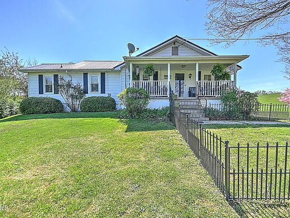 3rd image of 111 Cotton Dr