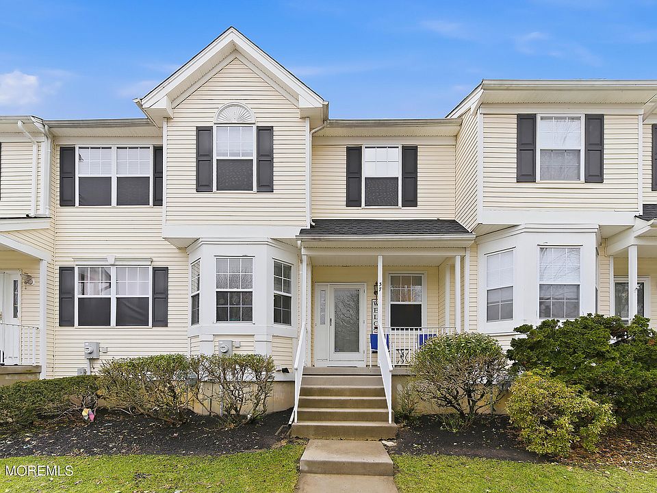 1st image of 37 Hadley Drive
