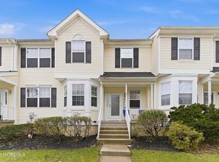 37 Hadley Drive, Robbinsville, NJ 08691