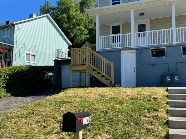 1142 Boni Dr, Pittsburgh, PA 15236