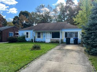 2698 Robindale Ave, Akron, OH 44312