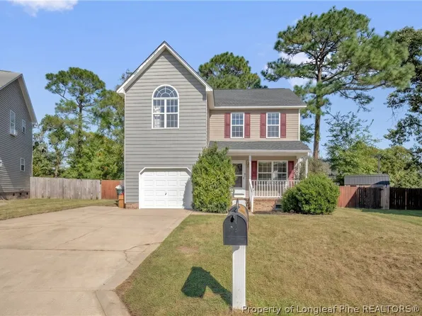 1631 Silver Ridge Ct, Fayetteville, NC 28304