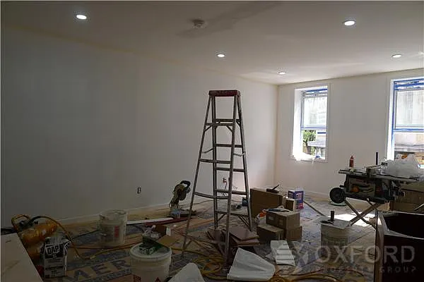 Rented by Oxford Property Group | media 25