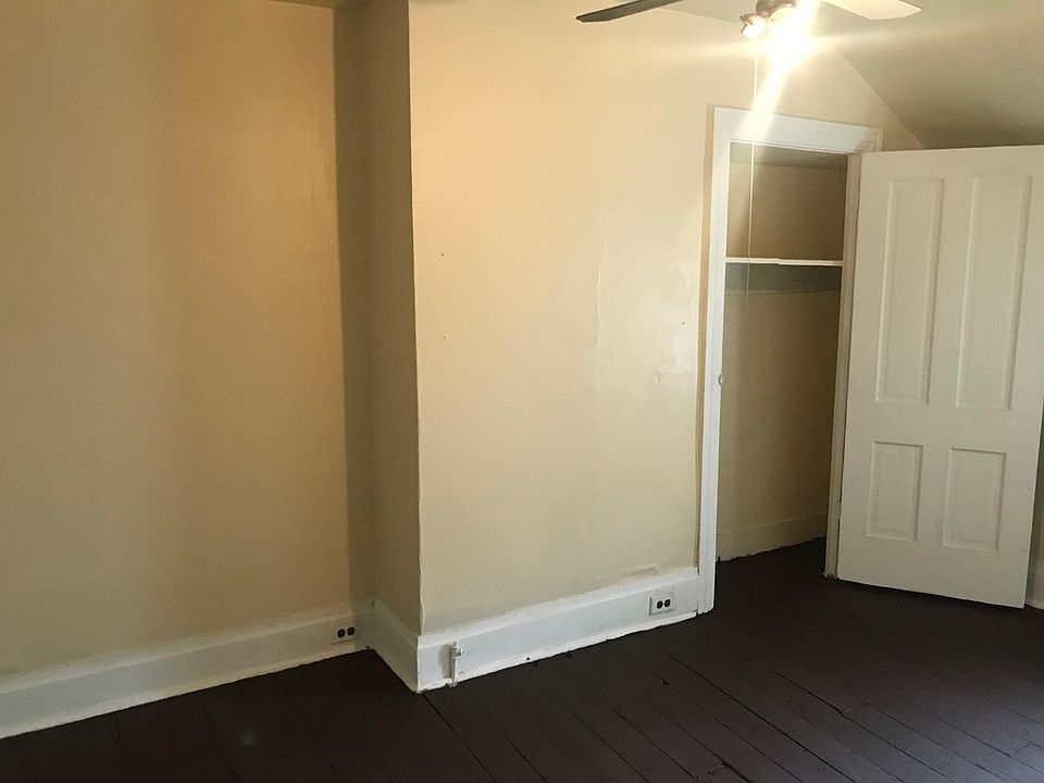 1st image of 119 Thompson Ave