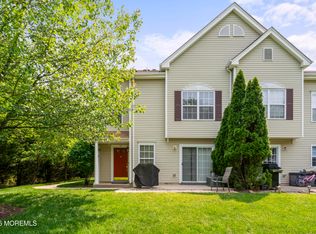 15 Saint Paul Ct, Tinton Falls, NJ 07712