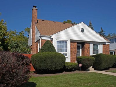 6354 W Eastwood Ave, Chicago, IL, 60630