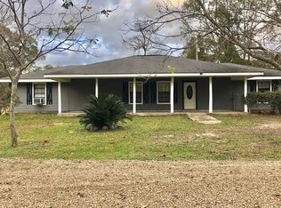 160 Terry Ln, Carriere, MS 39426