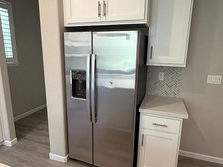 700 Apricot Cir — Photo 5
