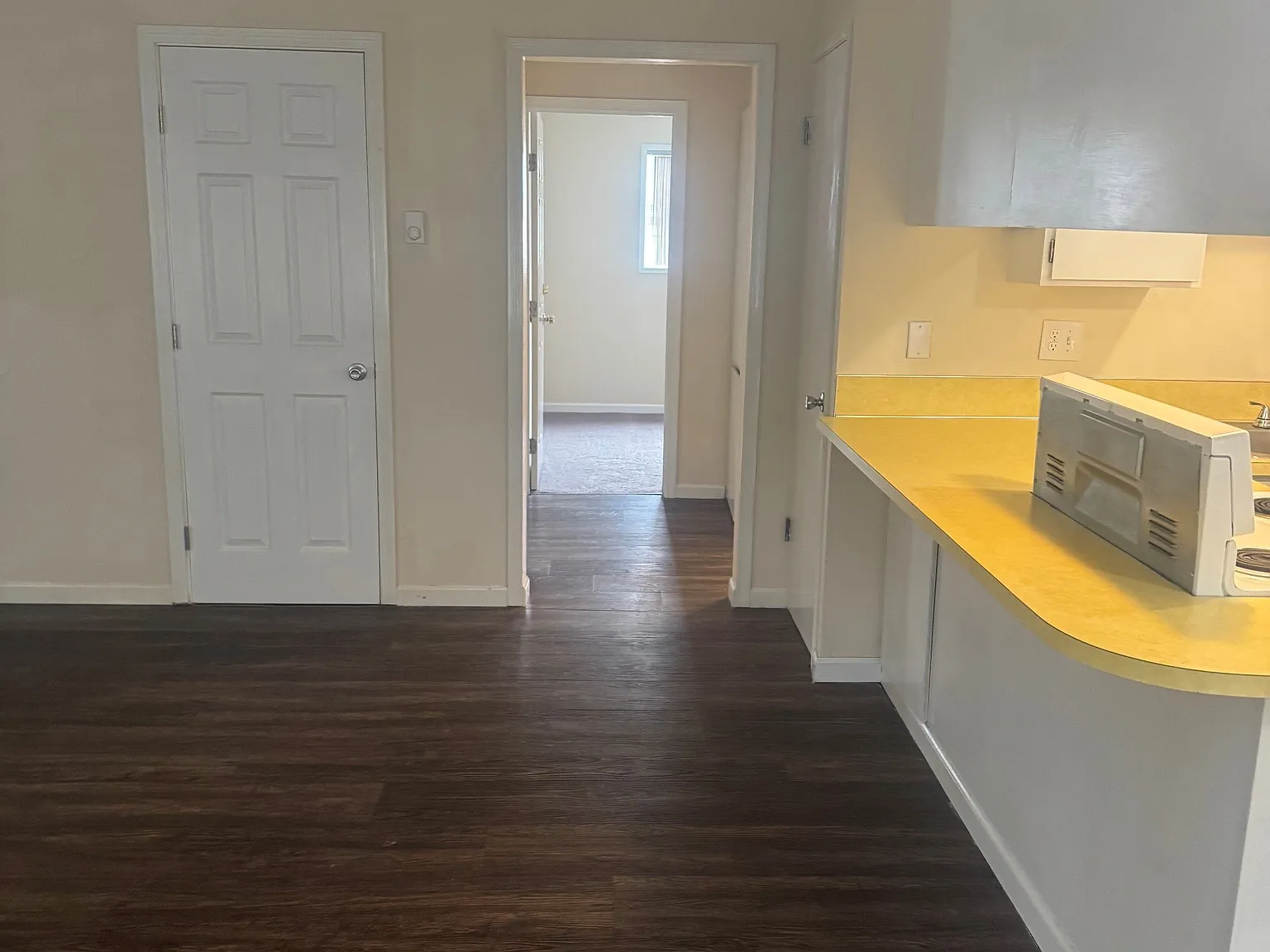 2 bed, $1,250 — Photo 4