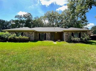 7615 Yellowstone Dr, Beaumont, TX 77713