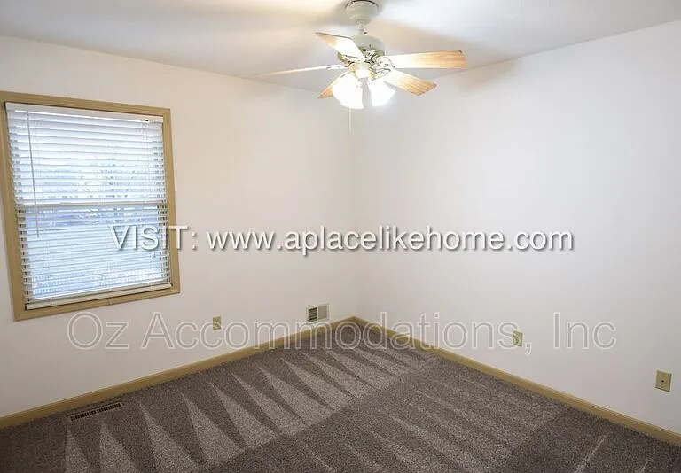 1140 SW Huntington Dr — Photo 28