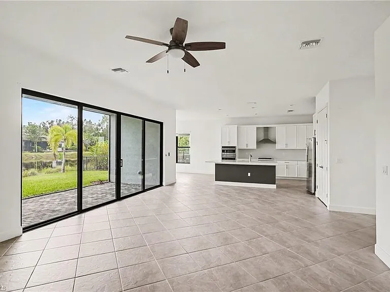 12762 Woodbury Dr — Photo 5