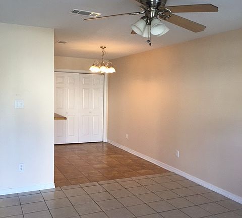 2nd image of 1334 Foxwood Pl