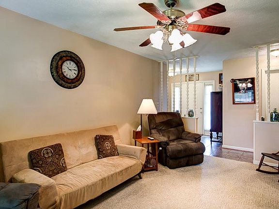 2nd image of 4016 Yates Dr