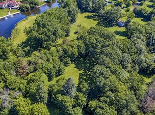 2924 Oak Brook Dr, Oak Brook, IL 60523