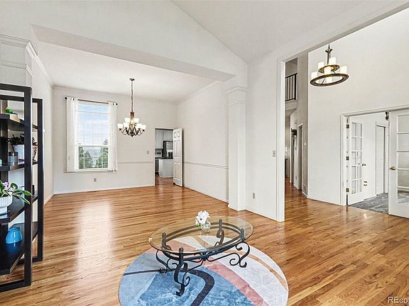 4th image of 1113 W 124th Court