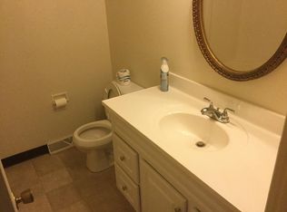 200 Division Ln APT 1, Beaver, PA 15009