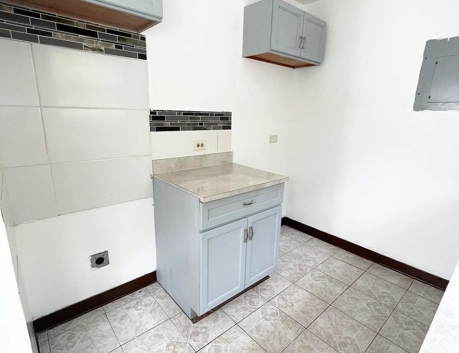3 bed, $2,500 — Photo 2