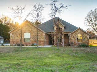 11201 Eustace Dr, Azle, TX 76020