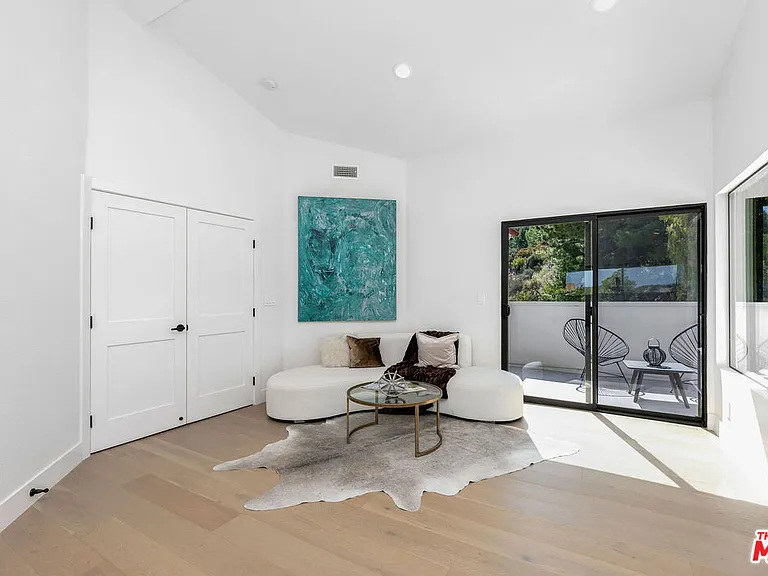 23458 W Moon Shadows Dr — Photo 13
