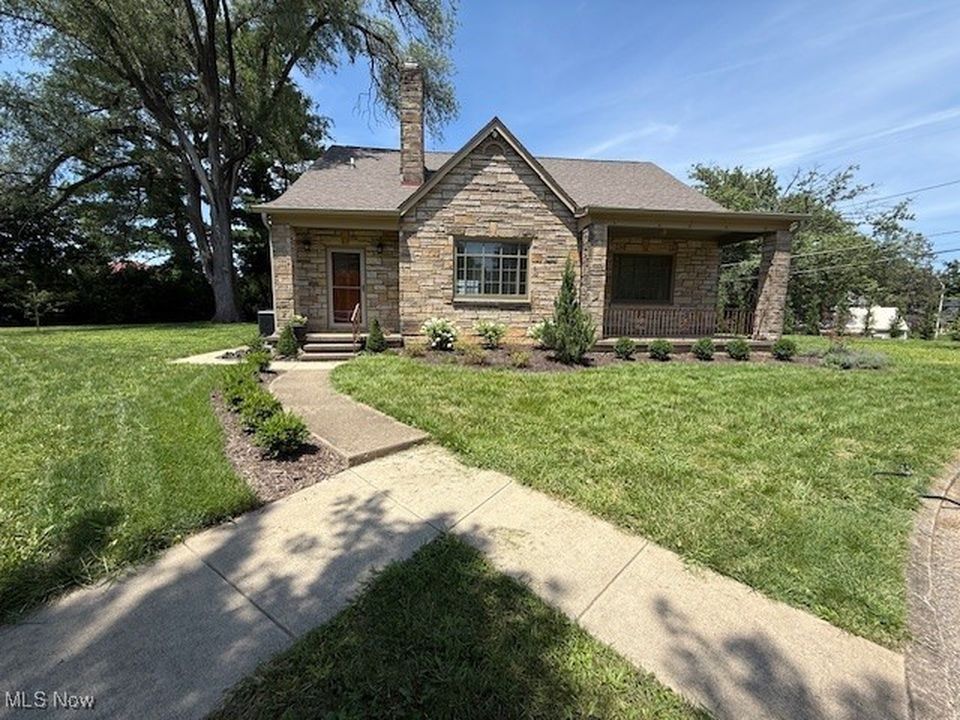 Real estate listing image