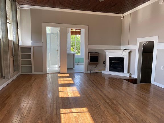 2nd image of 1524 N Baylen St #1522