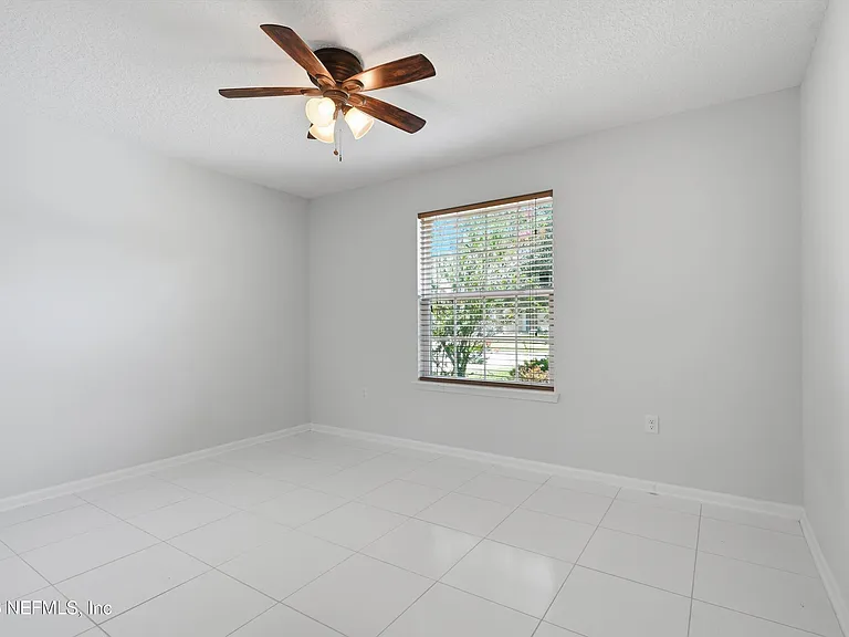 9847 Sailor Dr — Photo 22