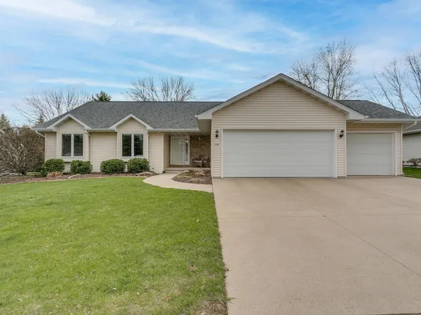 119 W Barefoot Ct, Appleton, WI 54913