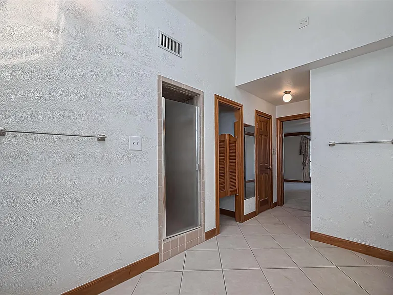 18307 Champion Forest Dr — Photo 40