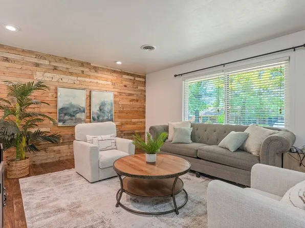 1501 Camino Real, Springdale, AR 72762