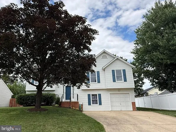 5085 Tara Dr, Fredericksburg, VA 22407