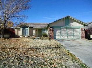 37305 Sheffield Dr, Palmdale, CA 93550