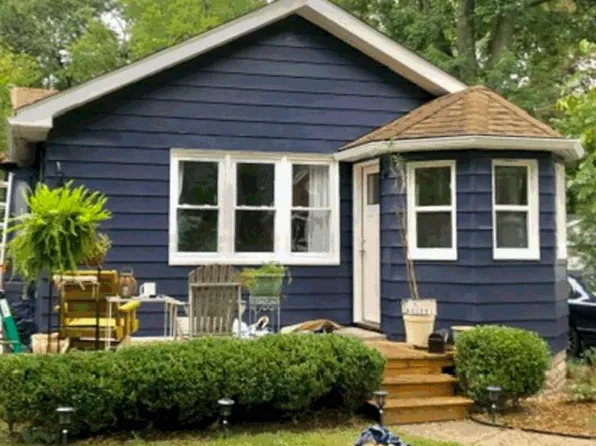 23844 Republic Ave, Oak Park, MI 48237