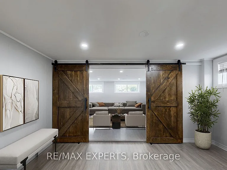 192 Dunbar Rd #BASEMENT — Photo 10