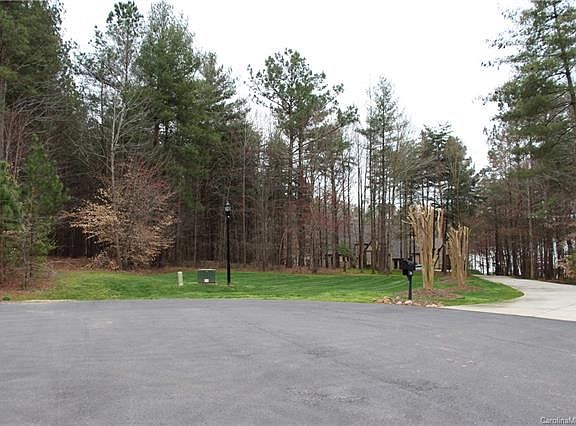 4th image of 194 Northington Woods Dr