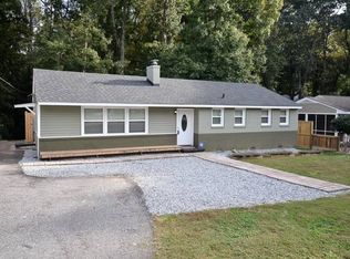25 Lady Marion Ln, Greenville, SC 29607