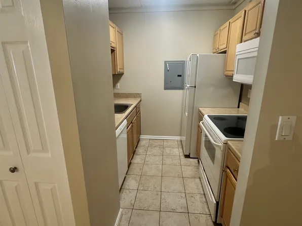 12-16 Ellery St, Cambridge, MA