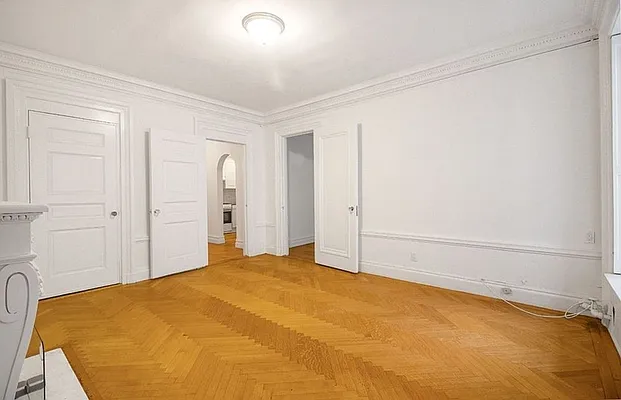 Rented by Compass | media 9