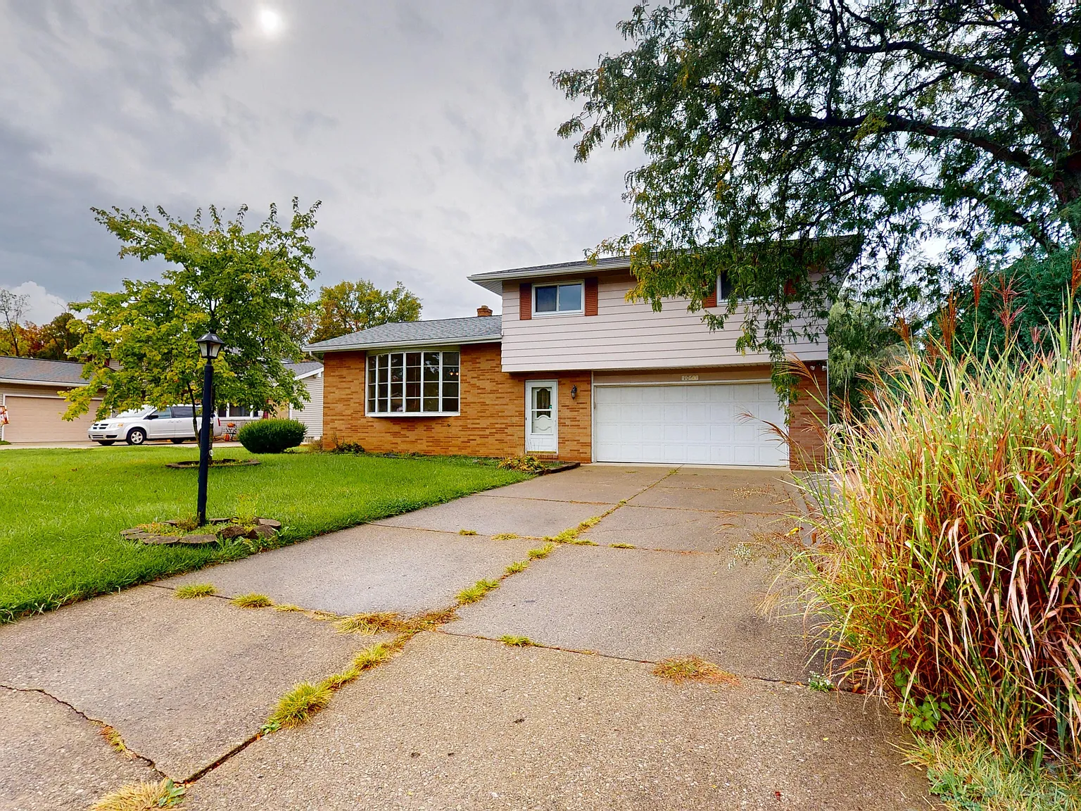 4 bed, 1800 sqft, $2,300 — Photo 2