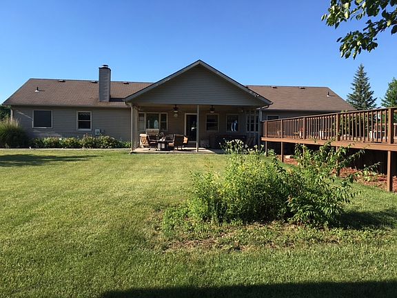 2nd image of 3273 Deer Path Dr