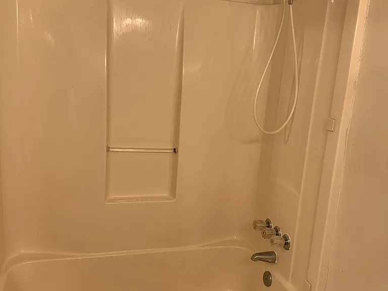 down full Bath pic 2