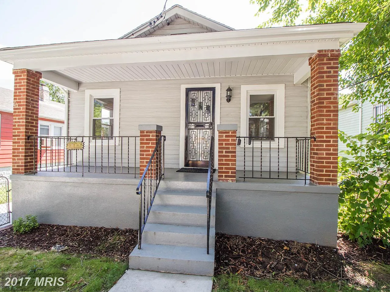 1017 49th St NE photo 1