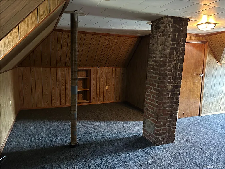 84 Orange Ave — Photo 17