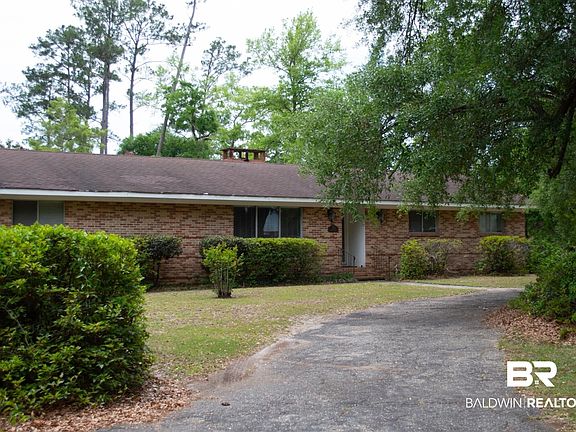 3rd image of 7260 Riverwood Dr E